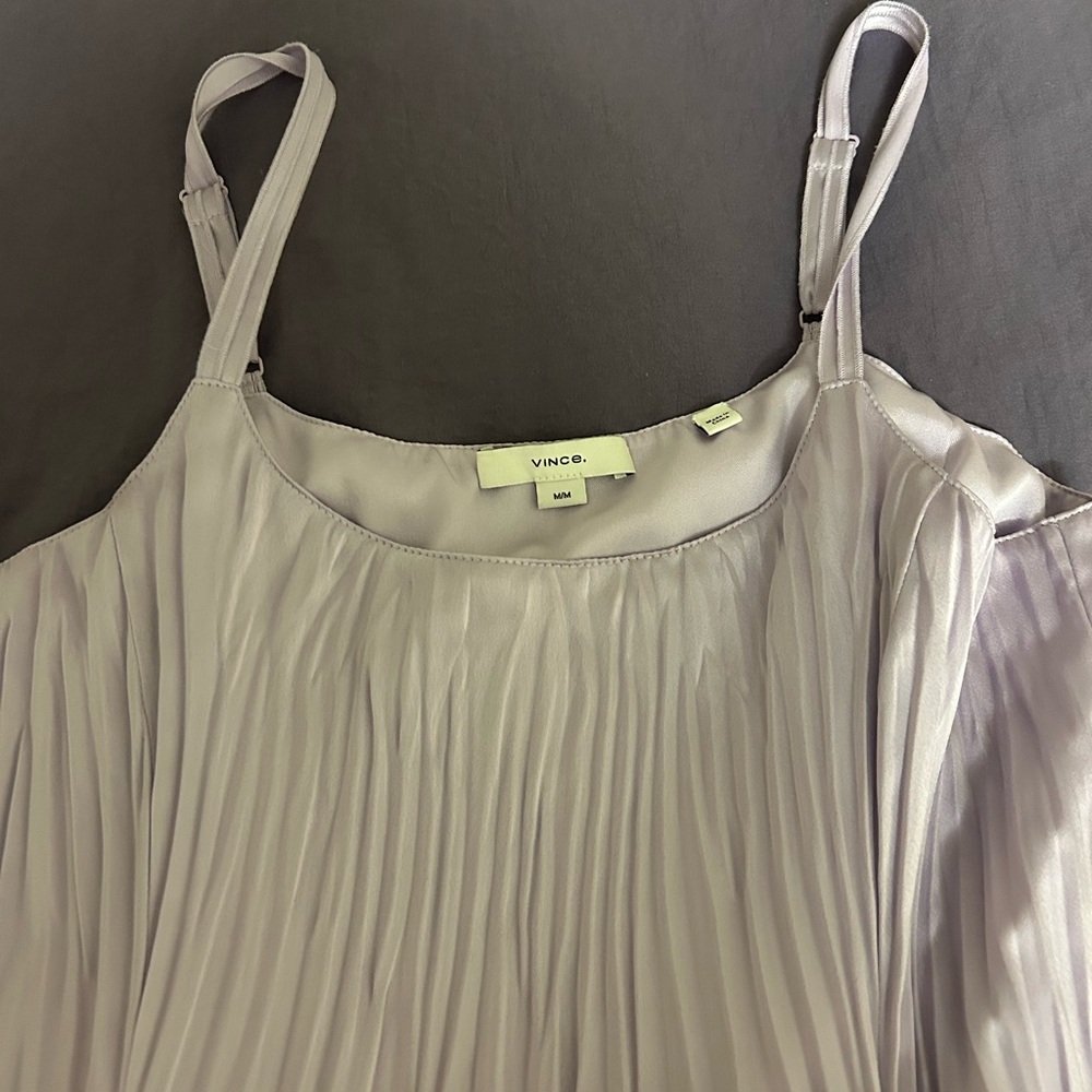 SOLD Beautiful Vince dress size M in bright lilac color - Picture 12 of 14
